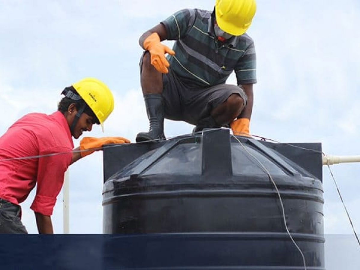 تنظيف وتعقيم خزانات المياه بجدة