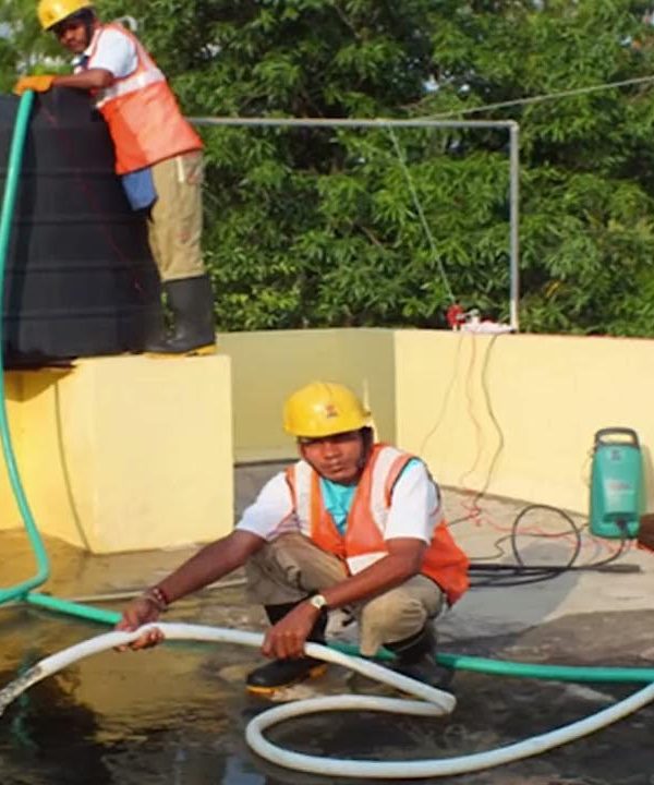 عزل خزان مياه ضد التسرب بجدة